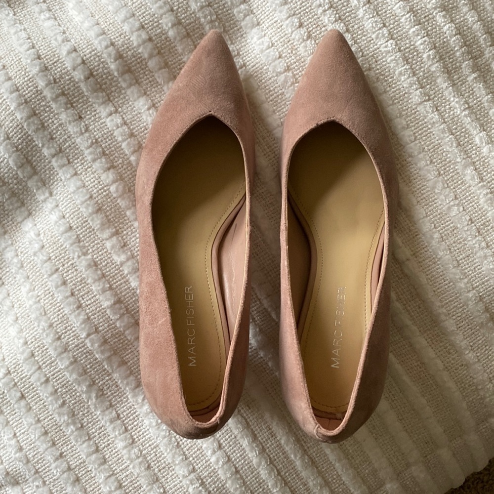 Marc Jacobs Suede Pumps
